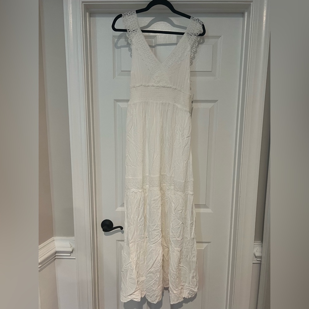 Altar’d State Lace White Maxi - Small - NWT